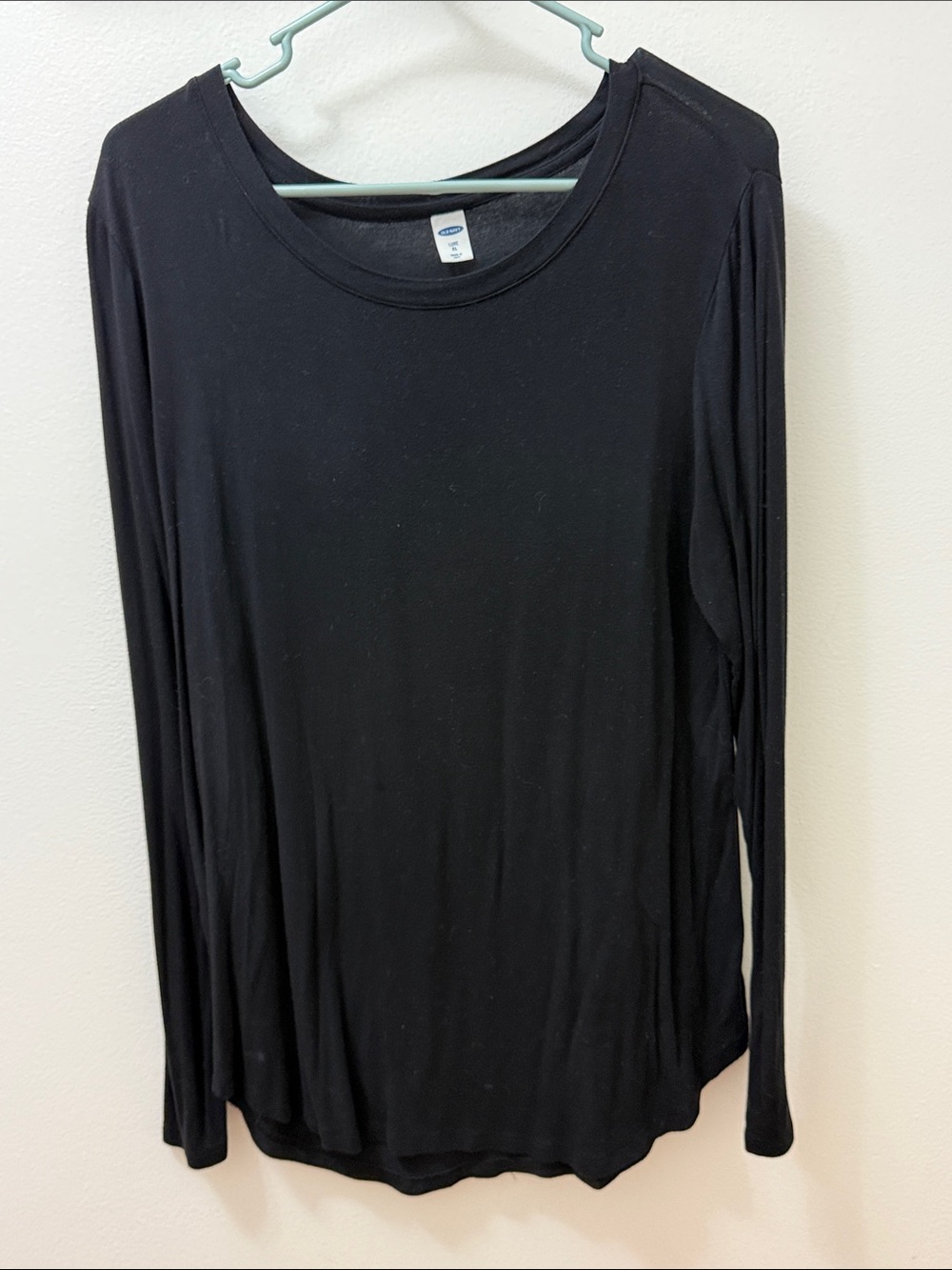 Old Navy Black Long Sleeve Scoop Neck Top